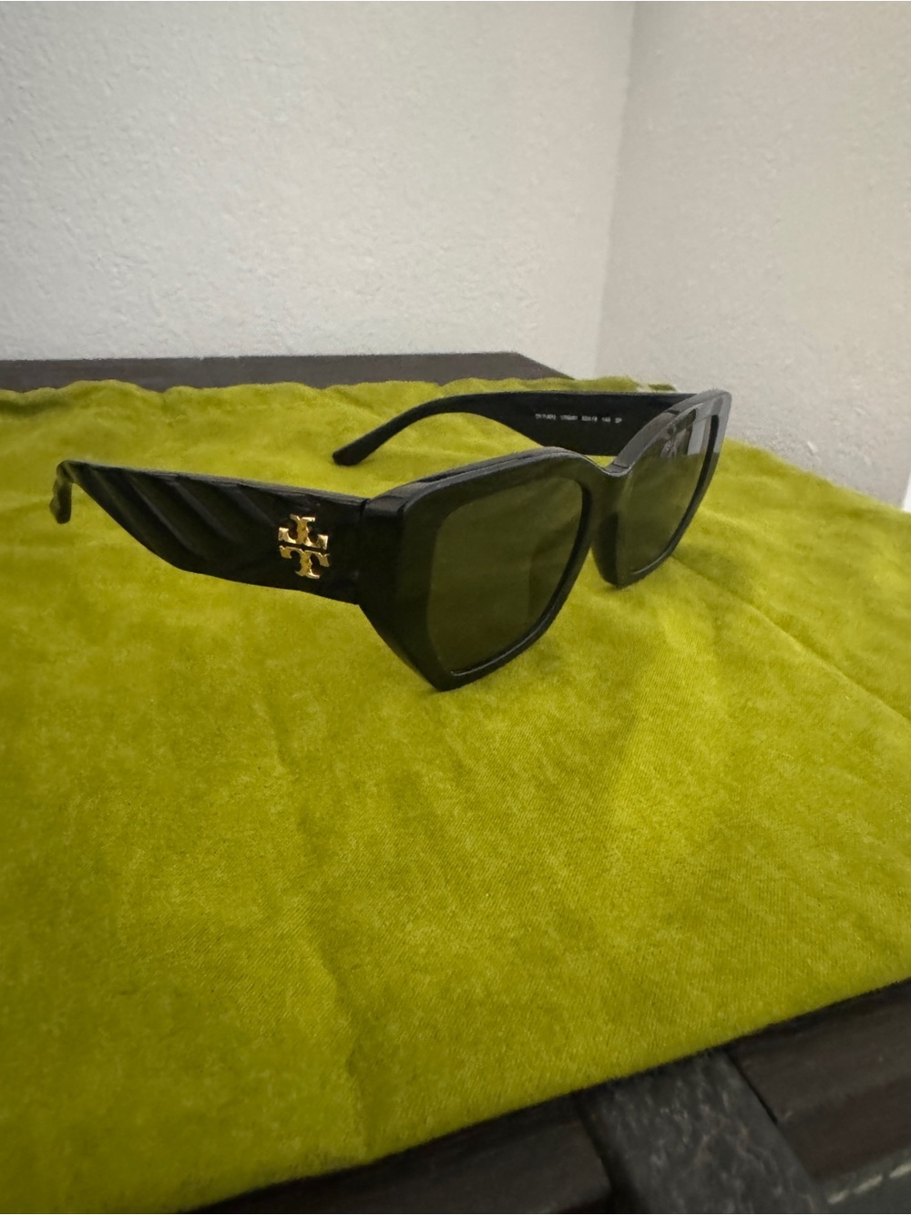Tory Burch Black Cat-Eye Sunglasses with Gold Logo
